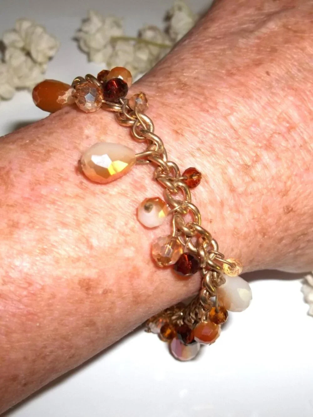 Bracelet Beaded Gold Tone with Peach Orange Cream Aurora Borealis Beads D574
